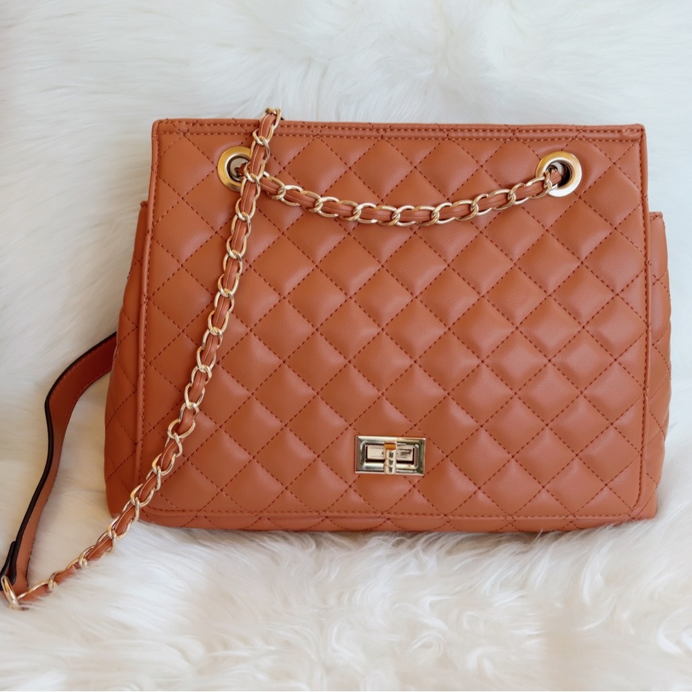 Quilted flap bag shoulder or crossbody honey beige brown gold chain